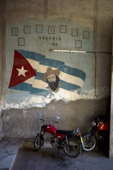 Mural memorial to martyrs of the Revolucion, Calle Concordia, Centro, Havana.