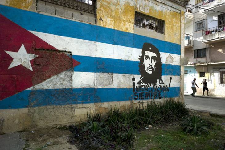 Che Guevara mural, Calle Factoria, Havana.